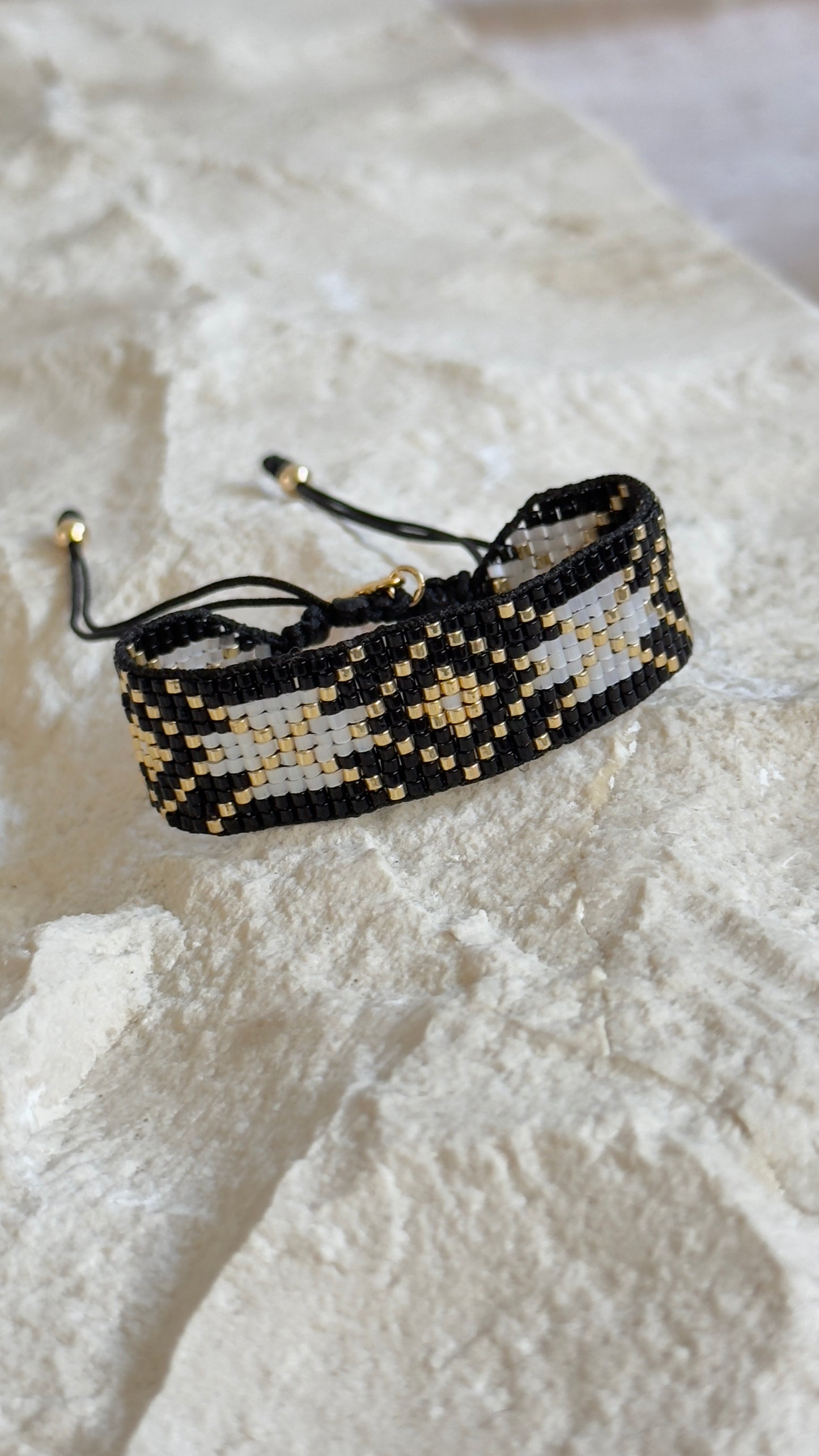 Pulsera Modelo Tribu