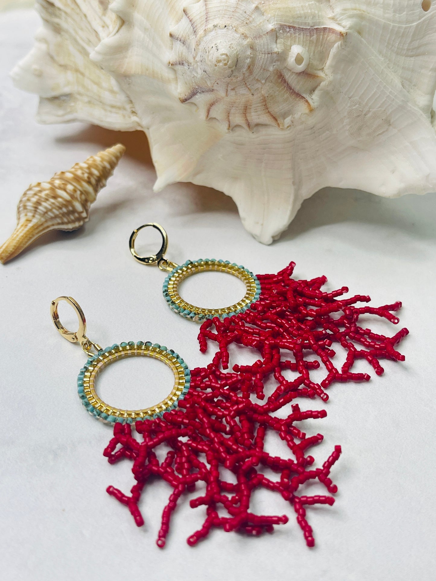 Aretes coral